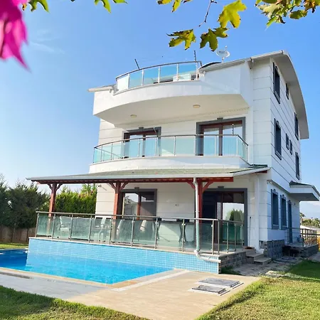 Villa Kardelen *
